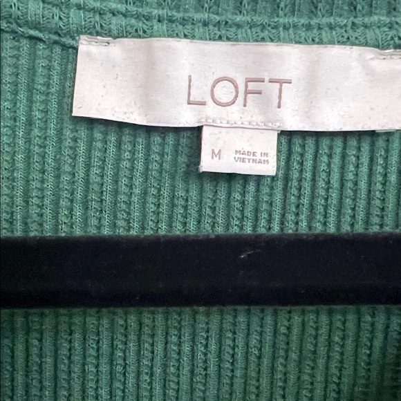 LOFT Dark Green Ruffle Sleeve Ribbed Top - Picture 2 of 5